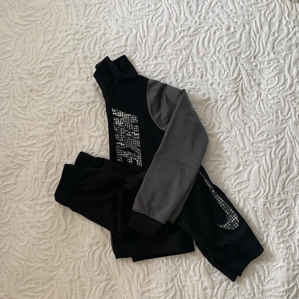 Kids Nike tracksuit